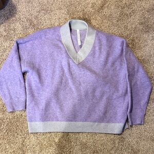 Lululemon Lavender Top with Light Gray Accents - NWOT